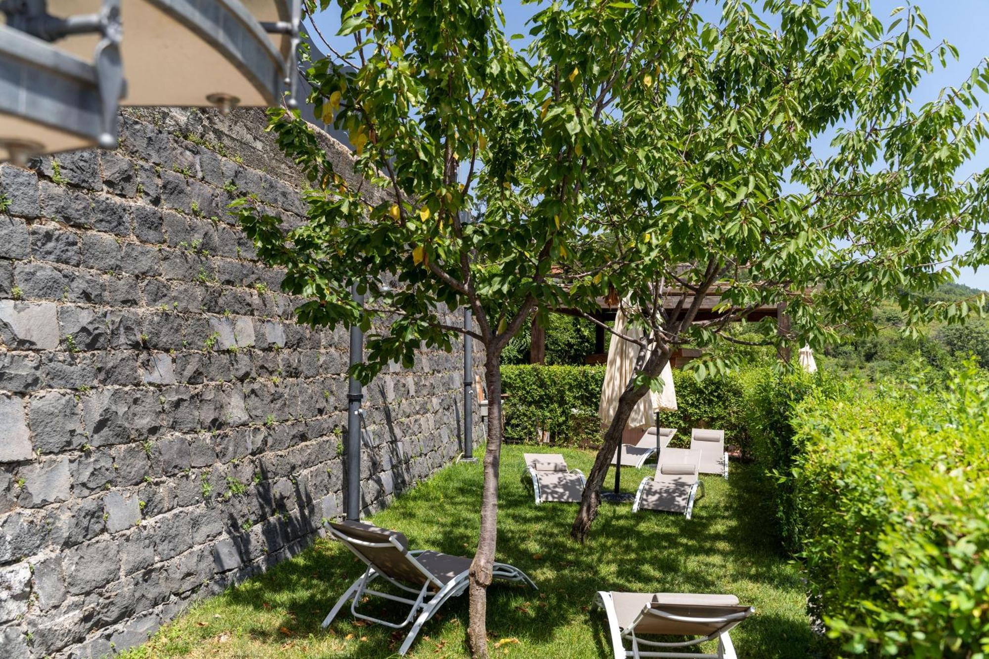 Etna Sunshine Rent Rooms Puntalazzo Екстер'єр фото