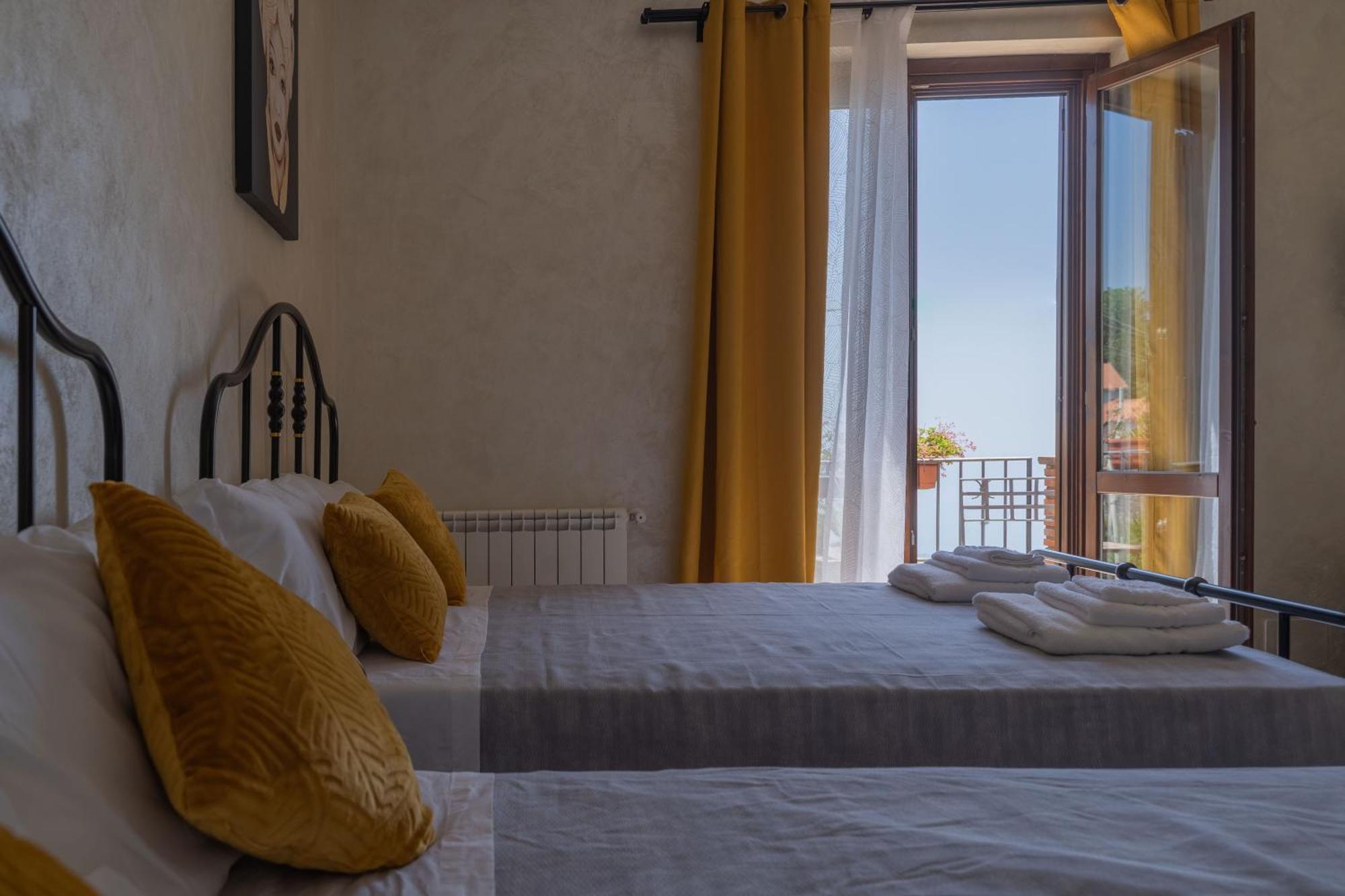 Etna Sunshine Rent Rooms Puntalazzo Екстер'єр фото